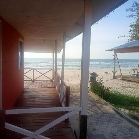 Tumombuvoi Homestay Tiga Papan Zewnętrze zdjęcie